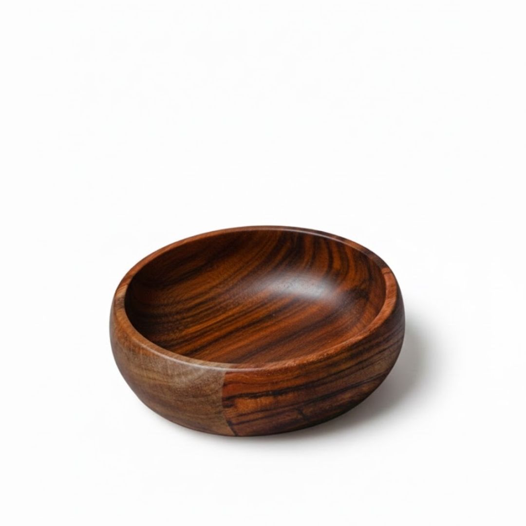 Curved Bowl: Sustainable Acacia Wood Dining Essential